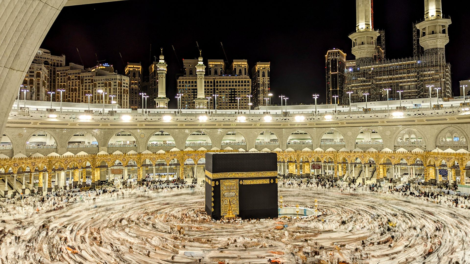 Eid in Madinah — Hayyat Regency (11 Days)